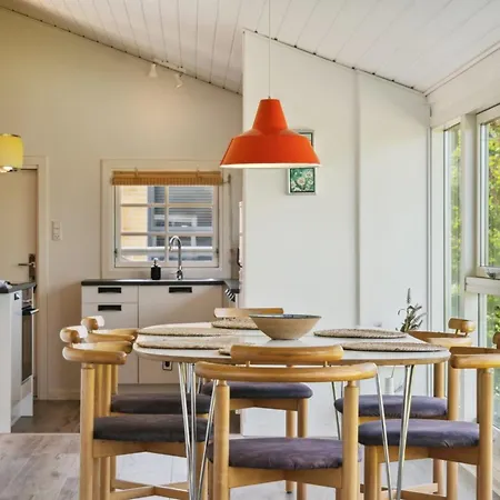 Soelvy - 300m From The Sea By Interhome 보르콥