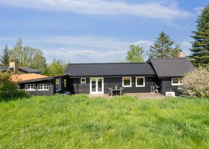 Soelvy - 300m From The Sea By Interhome Børkop